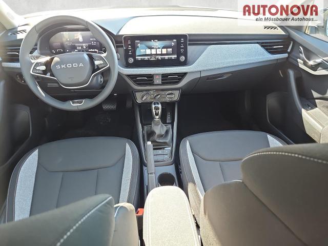 Skoda Kamiq Selection 1.0 TSI DSG Black 17Z Kamera SHZ 