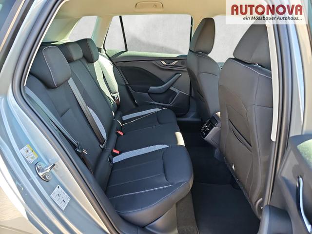 Skoda Kamiq Selection 1.0 TSI DSG Black 17Z Kamera SHZ 
