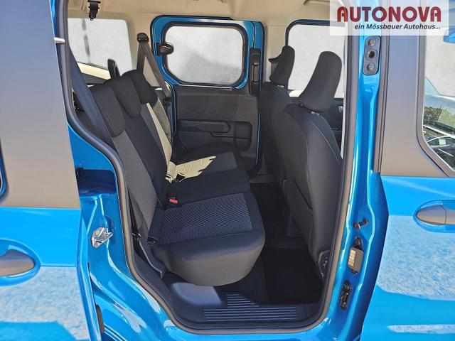 Ford Tourneo Courier Trend 1.0 EB Auto 5JG Kamera AHK 