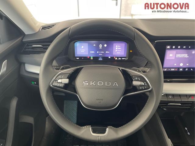 Skoda / Octavia Combi / Grau / / / DSG AHK+Sitzheizung+App Connect