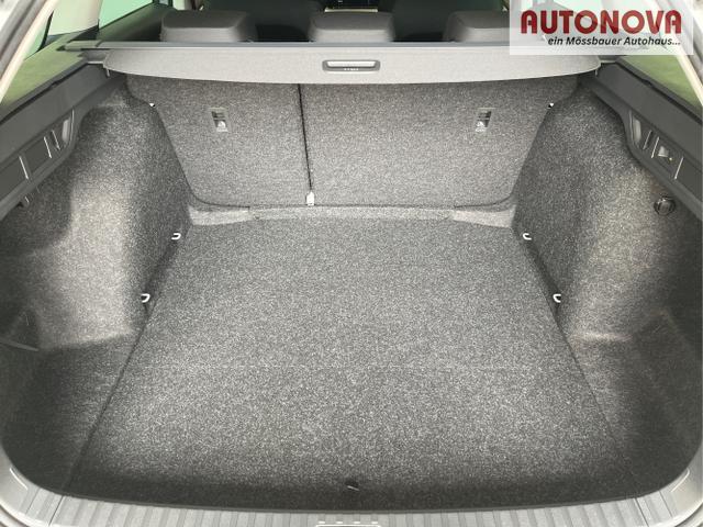 Skoda / Octavia Combi / Grau / / / DSG AHK+Sitzheizung+App Connect