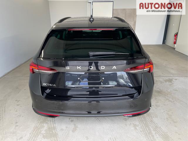 Skoda / Octavia Combi / Schwarz / / / DSG AHK+Sitzheizung+App Connect