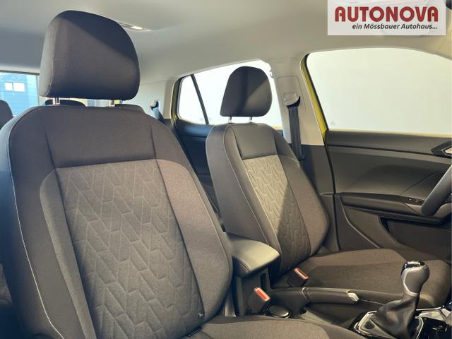 Volkswagen / T-Cross / Wei&szlig; / / / 95PS PDC vo+hi+Shz+App+Side+Travel