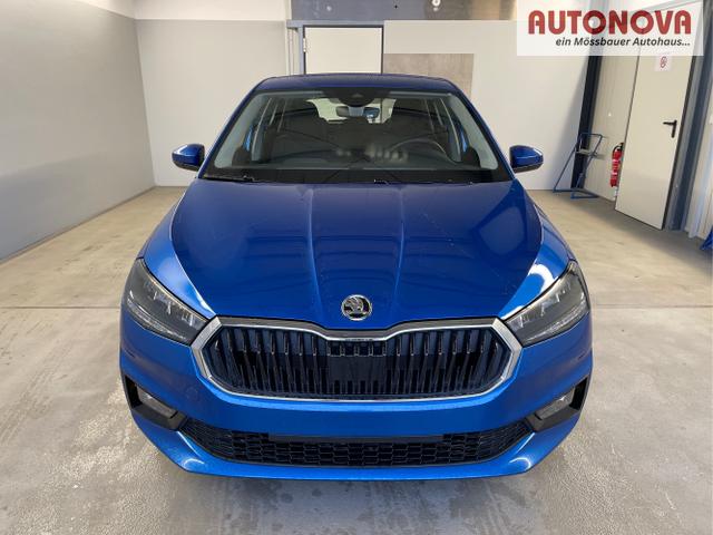 Skoda / Fabia / Blau / / / 95PS AHK+Sitzheizung+Lenkradheizung