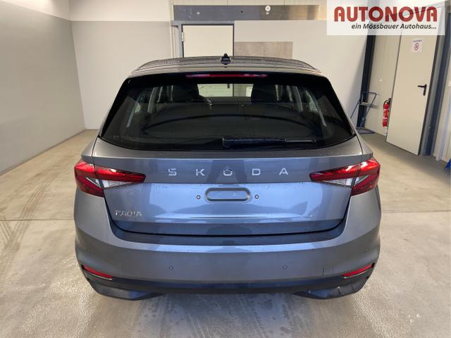 Skoda / Fabia / Grau / / / 95PS AHK+Sitzheizung+Lenkradheizung