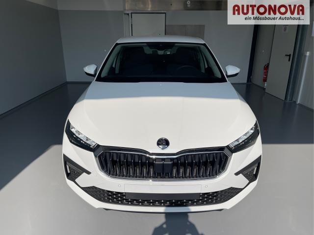 Skoda / Scala / Wei&szlig; / / / 115PS DSG GV5+AHK+Kamera+Kessy+PDC+Sitzheiz+Alu16+Climatronic