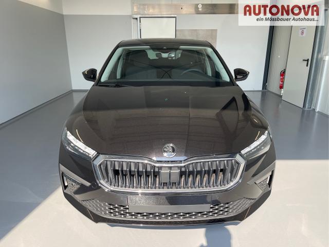Skoda / Scala / Schwarz / / / 115PS DSG GV5+AHK+Kamera+Kessy+PDC+Sitzheiz+Alu16+Climatronic