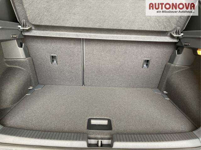 Volkswagen / T-Cross / Grau / / / 150PS DSG GV5+Navi+IQ.Light+AHK+Black+Cam+Keyless+Side+Climatronic