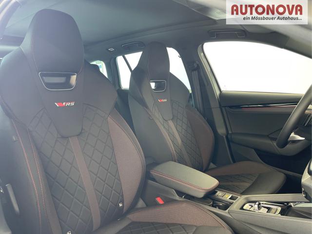 Skoda / Octavia Combi / Schwarz / / / 265PS DSG HUD+Pano+360&deg;+DCC+AHK+CANTON+Matrix+Alu19+eHeck+GV4
