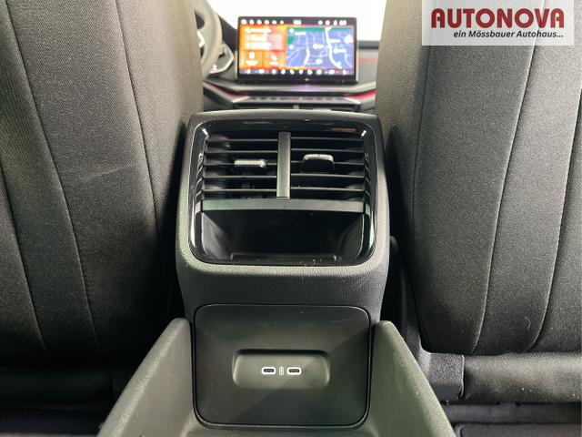 Skoda / Octavia Combi / Schwarz / / / 265PS DSG HUD+Pano+360&deg;+DCC+AHK+CANTON+Matrix+Alu19+eHeck+GV4