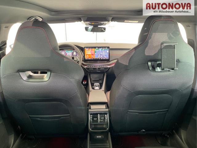 Skoda / Octavia Combi / Schwarz / / / 265PS DSG HUD+Pano+360&deg;+DCC+AHK+CANTON+Matrix+Alu19+eHeck+GV4