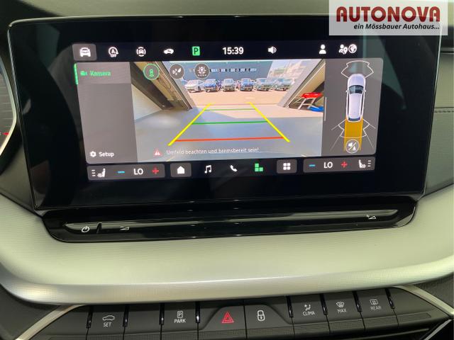  / / / / / 