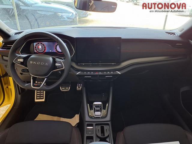 Skoda Octavia Combi RS 2.0 TSI 7-Gang-DSG 