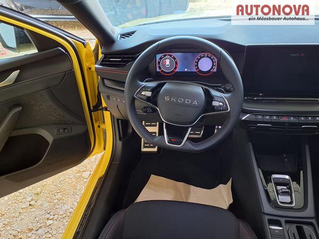 Skoda Octavia Combi RS 2.0 TSI 7-Gang-DSG 