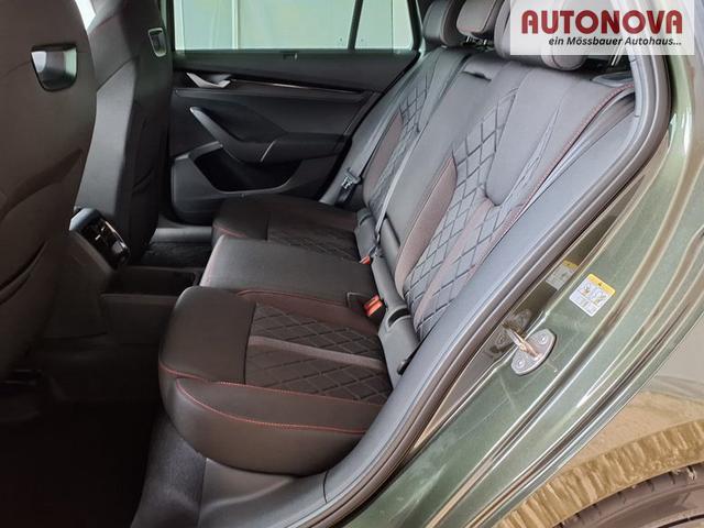 Skoda Octavia Combi RS 2.0 TSI 7-Gang-DSG 