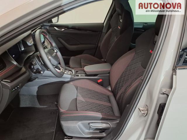 Skoda Octavia Combi RS 2.0 TSI 7-Gang-DSG 