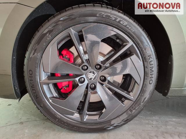 Skoda Octavia Combi RS 2.0 TSI 7-Gang-DSG 