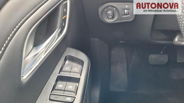 MG ZS 1.5 Hybrid+ 145 kW Luxury AT Luxury+Navi+SHZ+Kamera+ACA+18 