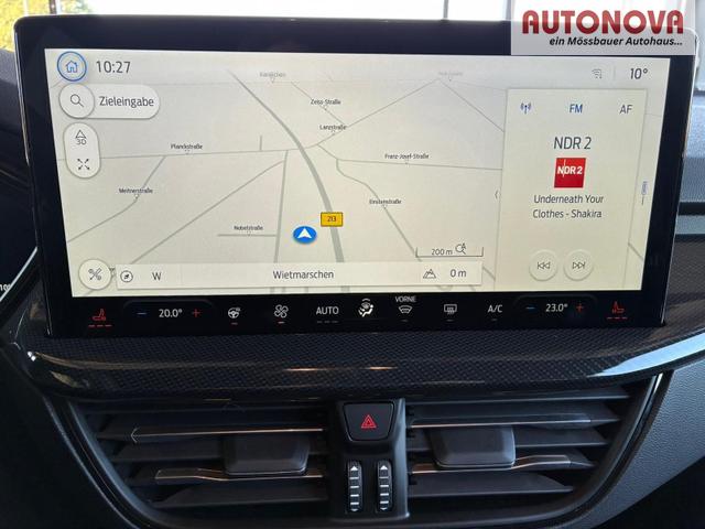 Ford Focus Turnier ST Line X 1.0 7AT / Winterpaket PDC V&H + Kamera LED Kurvenlicht Alu 17" 