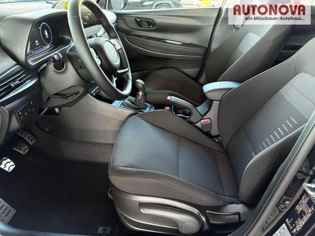 Hyundai BAYON Comfort Plus 1.2 MPI / Sitz + Lenkradheizung PDC V&H Kamera LED Tempomat Keyless Alu 16" 