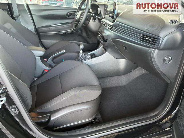 Hyundai BAYON Comfort Plus 1.2 MPI / Sitz + Lenkradheizung PDC V&H Kamera LED Tempomat Keyless Alu 16" 