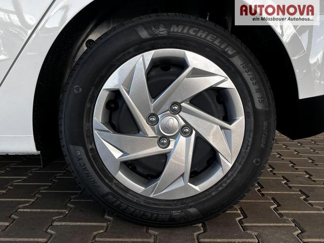 Hyundai i20 Trend 1.0 T-GDi 90PS 6MT / Navi Tempomat PDC H. mit Kamera 15'' R&auml;der 