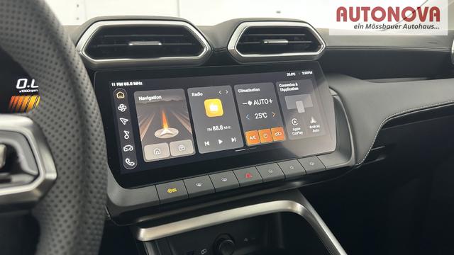 MG ZS Luxury 