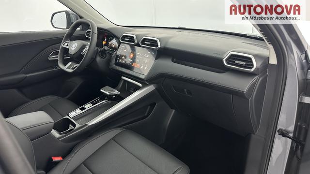 MG ZS Luxury 