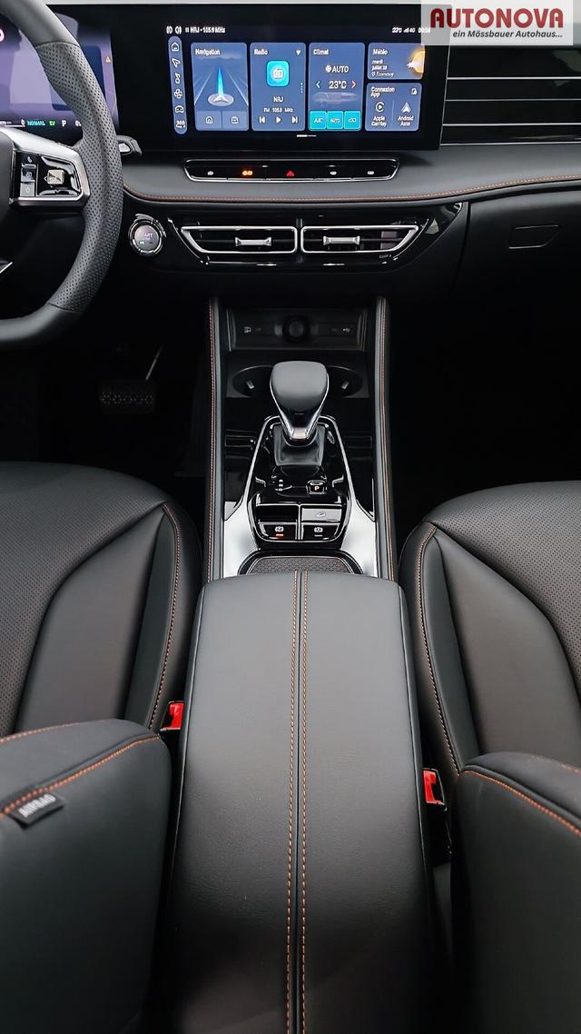 MG EHS Luxury 