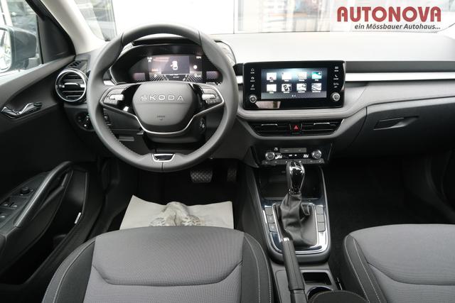 Skoda Fabia Selection 1.0 TSI DSG LED Kamera App-Navi PDC Winterpaket 