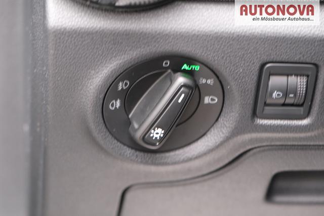 Skoda Fabia Selection 1.0 TSI DSG LED Kamera App-Navi PDC Winterpaket 
