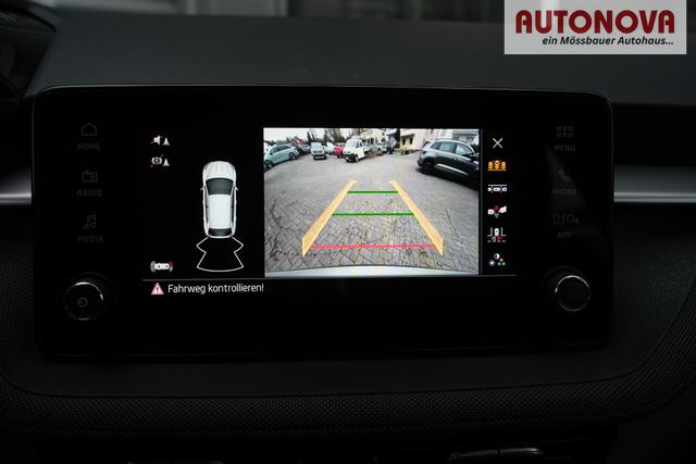 Skoda Fabia Selection 1.0 TSI DSG LED Kamera App-Navi PDC Winterpaket 