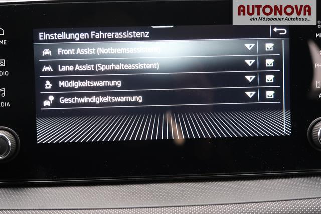 Skoda Fabia Selection 1.0 TSI DSG LED Kamera App-Navi PDC Winterpaket 