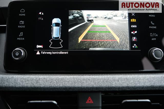 Skoda Scala Black Magic 