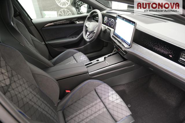 VW Passat Variant R-Line 