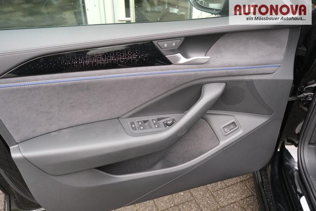 VW Passat Variant R-Line 