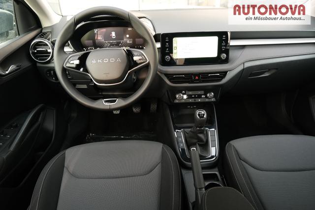 Skoda Fabia Selection 1.0 TSI LED Kamera App-Navi PDC Winterpaket 