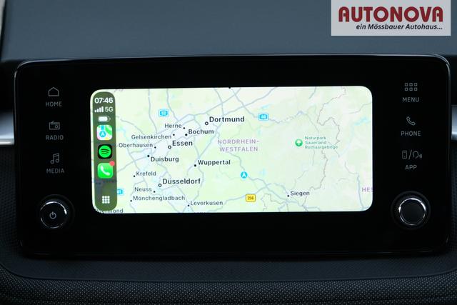Skoda Fabia Selection 1.0 TSI DSG LED Kamera App-Navi PDC Winterpaket 