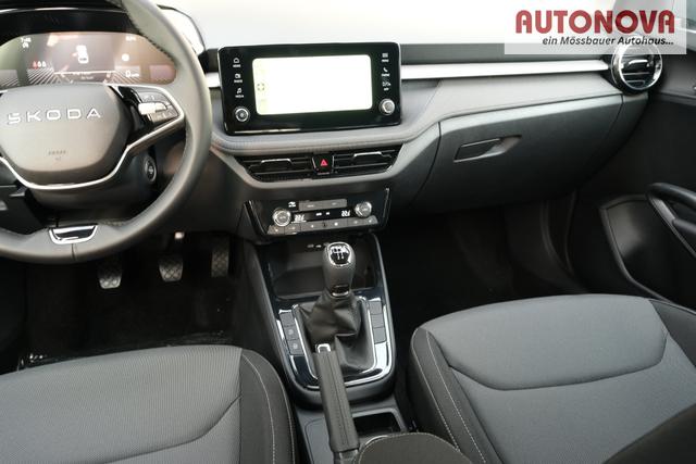 Skoda Fabia Selection 1.0 TSI LED Kamera App-Navi PDC Winterpaket 