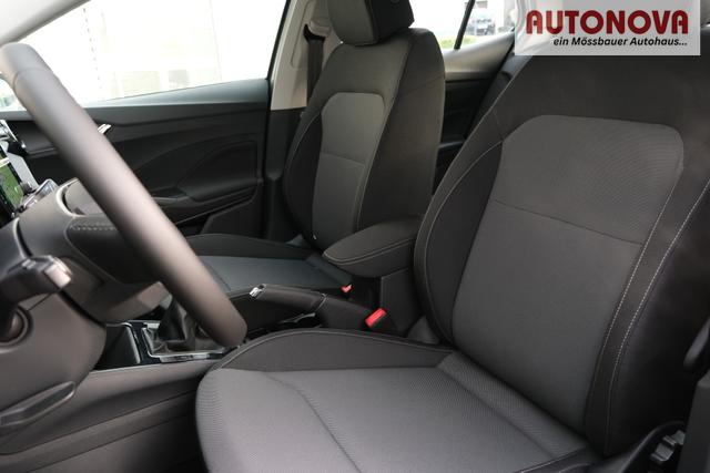 Skoda Fabia Selection 1.0 TSI LED Kamera App-Navi PDC Winterpaket 