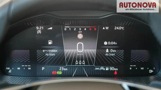 Skoda Kamiq Selection 1.5TSI DSG+KomfortPaket+AHK 