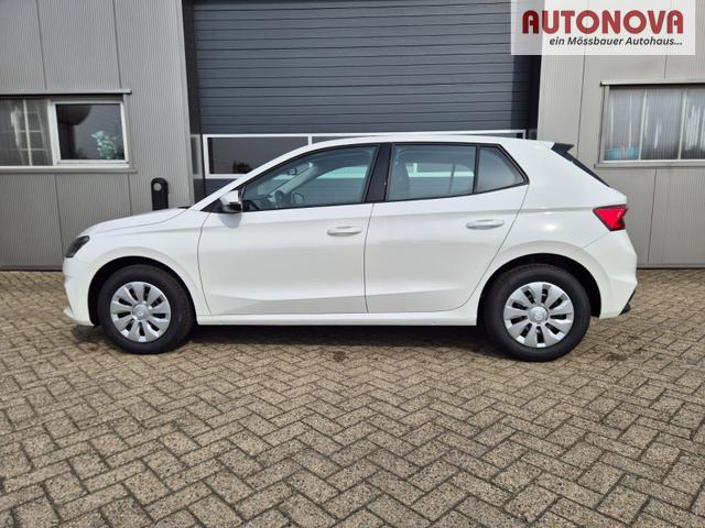 Skoda Fabia - 1.0 TSI 95PS Selection 5-t&uuml;rig R&uuml;ckf.Kamera Parksensoren Sitzheizung Multifunktionslenkrad Klima Skoda-Radio Bluetooth Touchscreen Tempomat Nebelsch. Apple CarPlay + Android Auto
