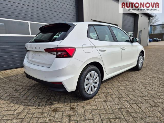 Skoda Fabia 1.0 TSI 95PS Selection 5-t&uuml;rig R&uuml;ckf.Kamera Parksensoren Sitzheizung Multifunktionslenkrad Klima Skoda-Radio Bluetooth Touchscreen Tempomat Nebelsch. Apple CarPlay + Android Auto 