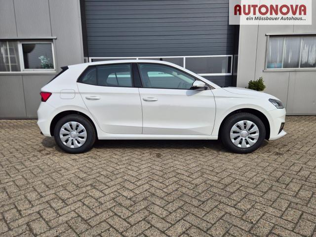 Skoda Fabia 1.0 TSI 95PS Selection 5-t&uuml;rig R&uuml;ckf.Kamera Parksensoren Sitzheizung Multifunktionslenkrad Klima Skoda-Radio Bluetooth Touchscreen Tempomat Nebelsch. Apple CarPlay + Android Auto 