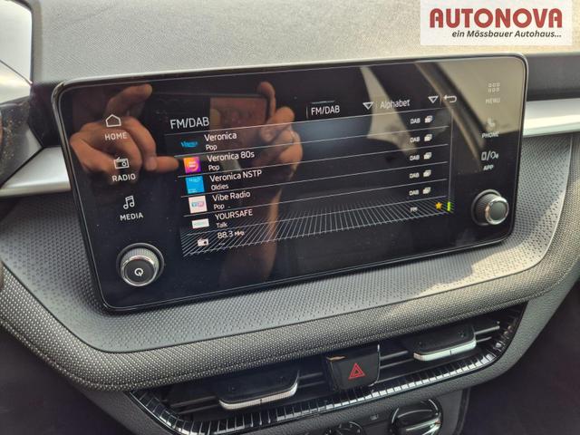 Skoda Fabia 1.0 TSI 95PS Selection 5-t&uuml;rig R&uuml;ckf.Kamera Parksensoren Sitzheizung Multifunktionslenkrad Klima Skoda-Radio Bluetooth Touchscreen Tempomat Nebelsch. Apple CarPlay + Android Auto 