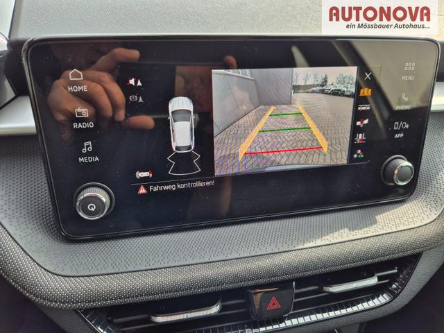 Skoda Fabia 1.0 TSI 95PS Selection 5-t&uuml;rig R&uuml;ckf.Kamera Parksensoren Sitzheizung Multifunktionslenkrad Klima Skoda-Radio Bluetooth Touchscreen Tempomat Nebelsch. Apple CarPlay + Android Auto 