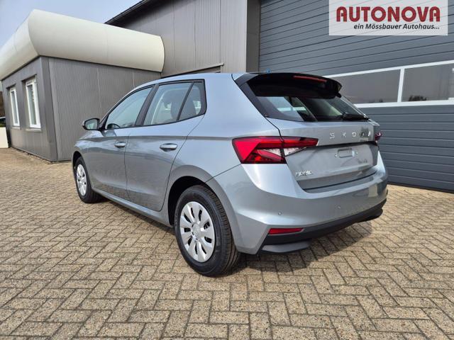 Skoda Fabia 1.0 TSI 95PS Selection 5-t&uuml;rig R&uuml;ckf.Kamera Parksensoren Sitzheizung Multifunktionslenkrad Klima Skoda-Radio Bluetooth Touchscreen Tempomat Nebelsch. Apple CarPlay + Android Auto 