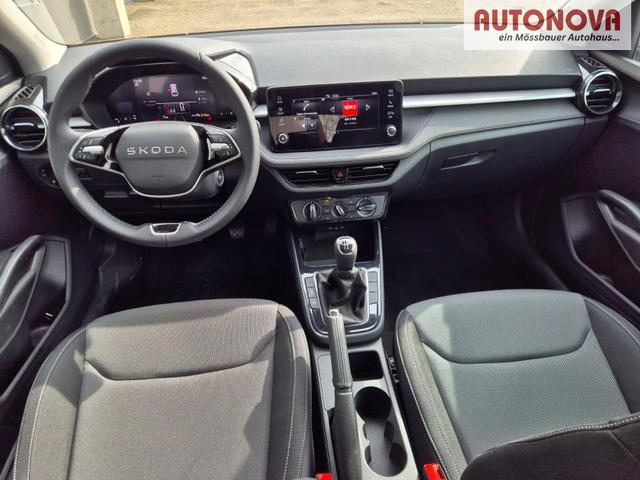 Skoda Fabia 1.0 TSI 95PS Selection 5-t&uuml;rig R&uuml;ckf.Kamera Parksensoren Sitzheizung Multifunktionslenkrad Klima Skoda-Radio Bluetooth Touchscreen Tempomat Nebelsch. Apple CarPlay + Android Auto 