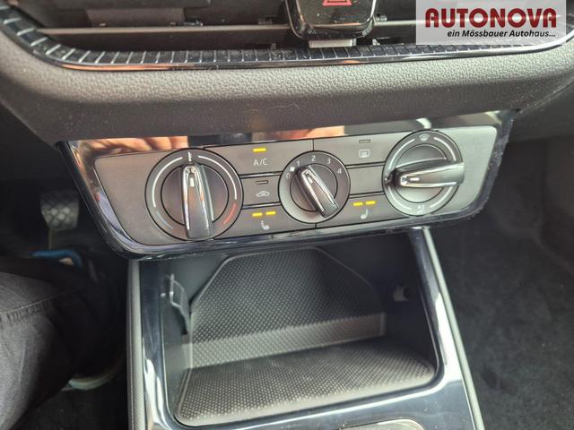 Skoda Fabia 1.0 TSI 95PS Selection 5-t&uuml;rig R&uuml;ckf.Kamera Parksensoren Sitzheizung Multifunktionslenkrad Klima Skoda-Radio Bluetooth Touchscreen Tempomat Nebelsch. Apple CarPlay + Android Auto 