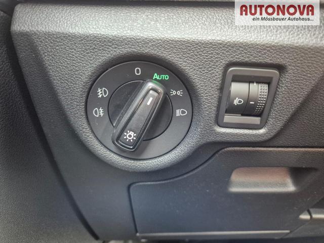 Skoda Kamiq 1.0 TSI 115PS DSG Selection R&uuml;ckf.Kamera PDC v+h Sitzheizung Klimaautomatik Skoda-Radio Apple CarPlay + Android Auto Tempomat Garantieverl&auml;ngerung 16"LM 